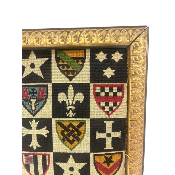 Medieval Shield Heraldry Needpoint Vintage Wall Hanging Framed - Picture 4 of 6